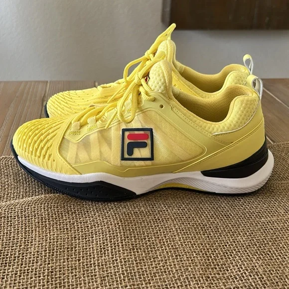 FILA court shoes. Pale yellow. Navy soles. Size 9 - Picture 2 of 7